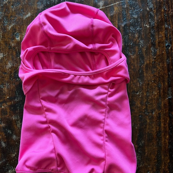 Three girls balaclavas - Picture 4 of 9